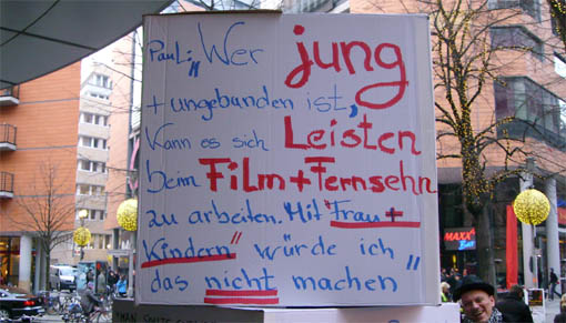 Protestwürfel am Potsdamer Platz Foto: Ulf Engelmayer